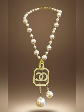 Fashion Jewelry Pearl and Gold Geometric Necklace